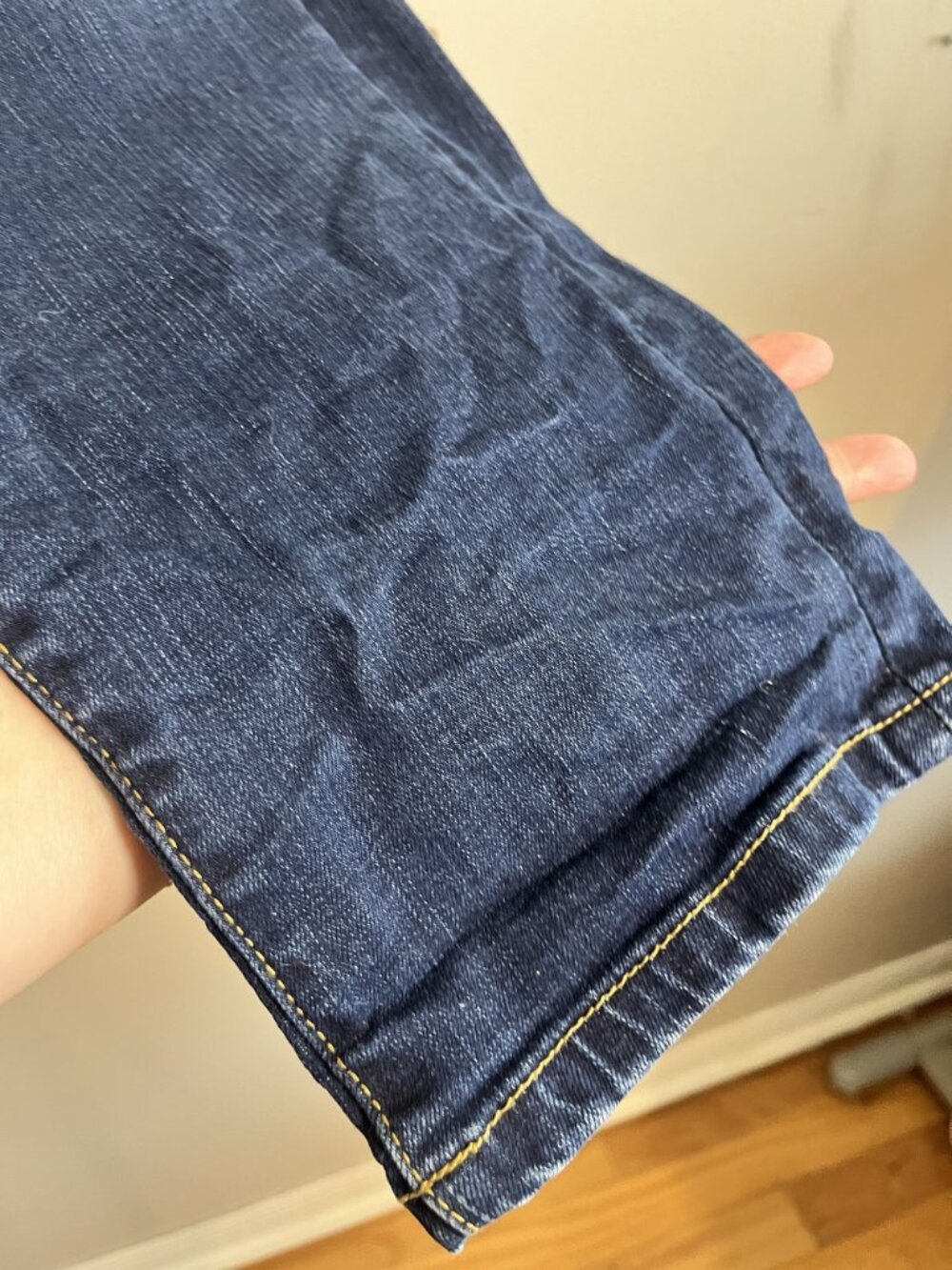 Torrid Boyfriend Denim Jeans 18R Blue Distressed Neutral Faded Classic Chic - Picture 8 of 10